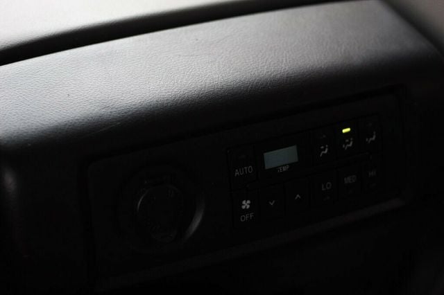 2016 Toyota Sequoia LEATHER MOONROOF, NEW BRIDGESTONE DUELER TIRES - 22950411 - 9