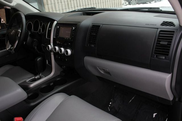 2016 Toyota Sequoia LEATHER MOONROOF, NEW BRIDGESTONE DUELER TIRES - 22950411 - 8