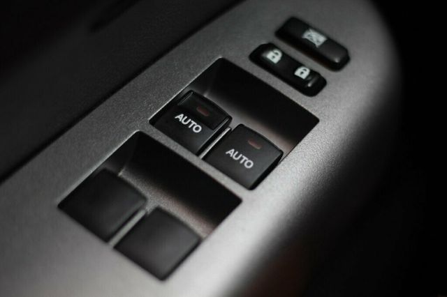 2016 Toyota Sequoia LEATHER MOONROOF, NEW BRIDGESTONE DUELER TIRESTIRES - 22950411 - 22