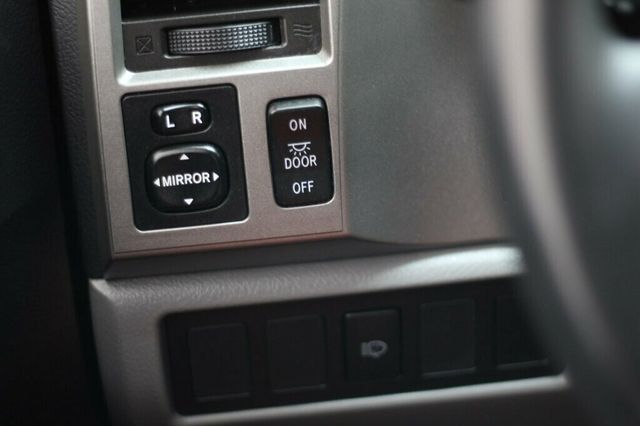 2016 Toyota Sequoia LEATHER MOONROOF, NEW BRIDGESTONE DUELER TIRESTIRES - 22950411 - 23