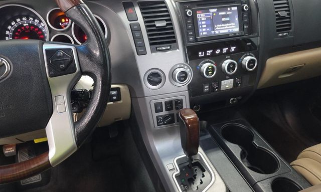 2016 Toyota Sequoia NO RUST NO RUST! FL CAR! CLEAN TRUCK! FULLY LOADED  - 23071716 - 10