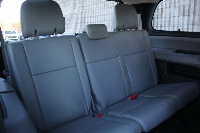 2016 Toyota Sequoia ONE OWNER LIMITED W/ NAVIGATION, SAFETY & CONV. PKG,  - 22972077 - 11