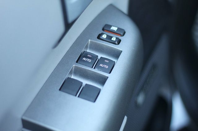 2016 Toyota Sequoia ONE OWNER LIMITED W/ NAVIGATION, SAFETY & CONV. PKG,  - 22972077 - 20