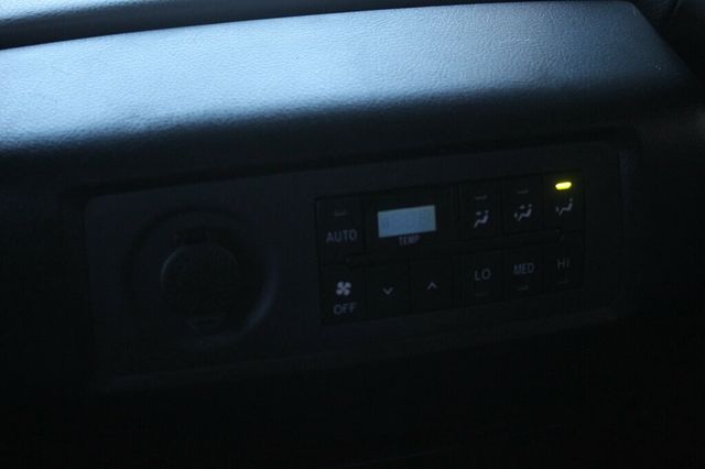 2016 Toyota Sequoia ONE OWNER LIMITED W/ NAVIGATION, SAFETY & CONV. PKG,  - 22972077 - 26