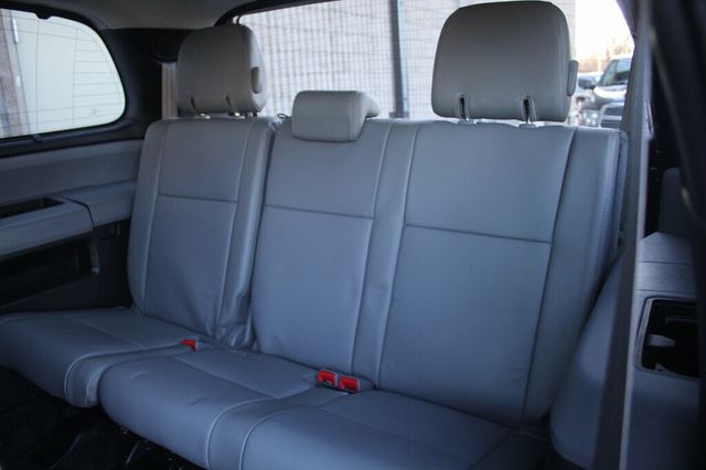 2016 Toyota Sequoia ONE OWNER LIMITED W/ NAVIGATION, SAFETY & CONV. PKG,  - 22972077 - 29