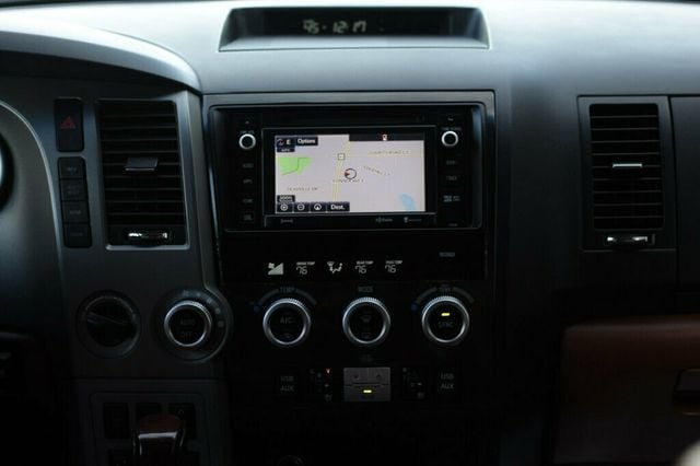 2016 Toyota Sequoia ONE OWNER PLATINUM IN IMPRESSIVE OVERALL CONDITION - 22968173 - 15