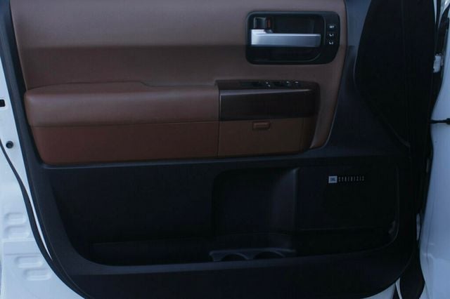 2016 Toyota Sequoia ONE OWNER PLATINUM IN IMPRESSIVE OVERALL CONDITION - 22968173 - 22