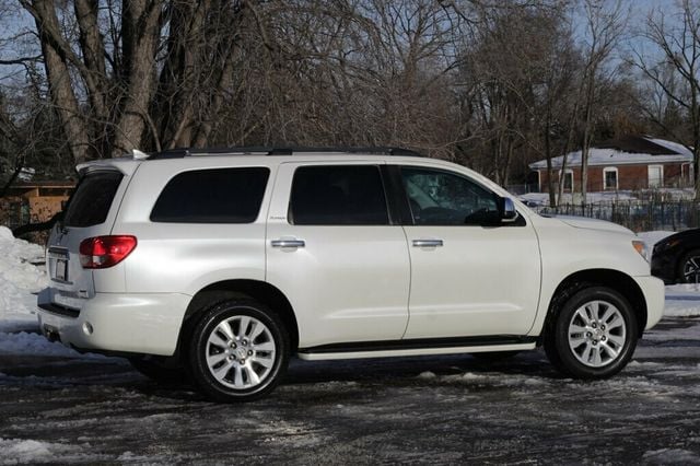 2016 Toyota Sequoia ONE OWNER PLATINUM IN IMPRESSIVE OVERALL CONDITION - 22968173 - 2