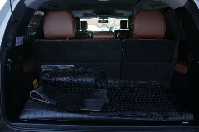 2016 Toyota Sequoia ONE OWNER PLATINUM IN IMPRESSIVE OVERALL CONDITION - 22968173 - 37