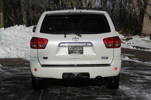 2016 Toyota Sequoia ONE OWNER PLATINUM IN IMPRESSIVE OVERALL CONDITION - 22968173 - 4