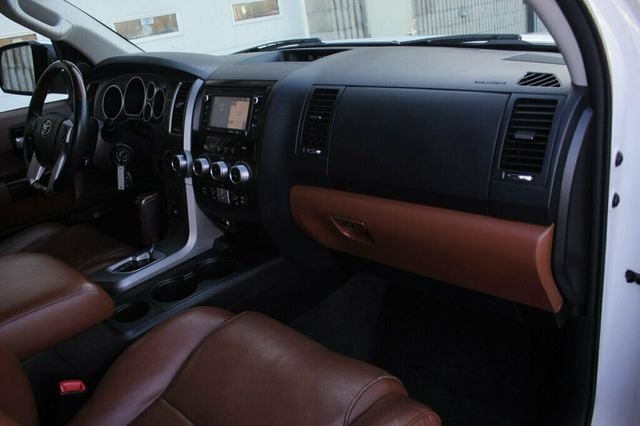 2016 Toyota Sequoia ONE OWNER PLATINUM IN IMPRESSIVE OVERALL CONDITION - 22968173 - 8