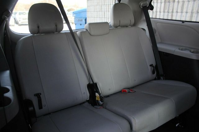 2016 Toyota Sienna 1ST AVAILABLE 2/18/25 ONE OWNER AWD LIMITED PREMIUM - 22969258 - 12
