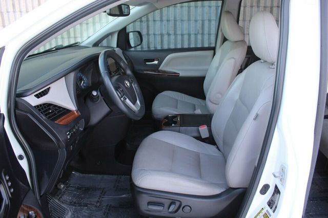 2016 Toyota Sienna 1ST AVAILABLE 2/18/25 ONE OWNER AWD LIMITED PREMIUM - 22969258 - 23