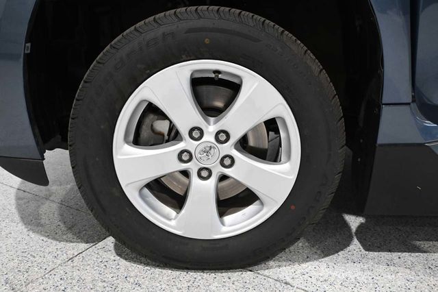 2016 Toyota Sienna 5dr 7-Passenger Van LE FWD Mobility - 23020014 - 11