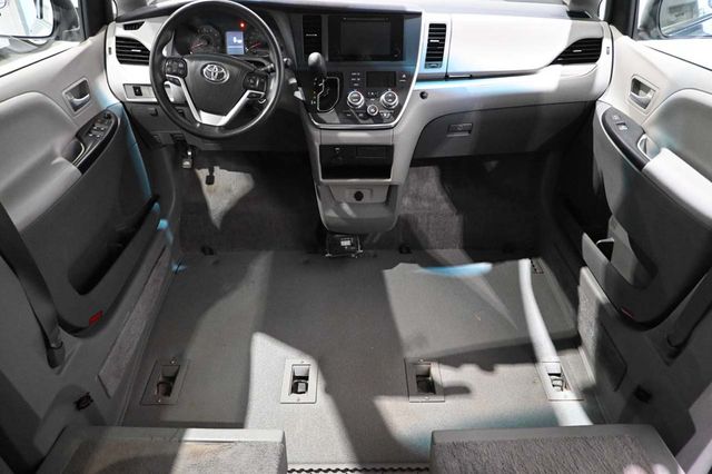 2016 Toyota Sienna 5dr 7-Passenger Van LE FWD Mobility - 23020014 - 20