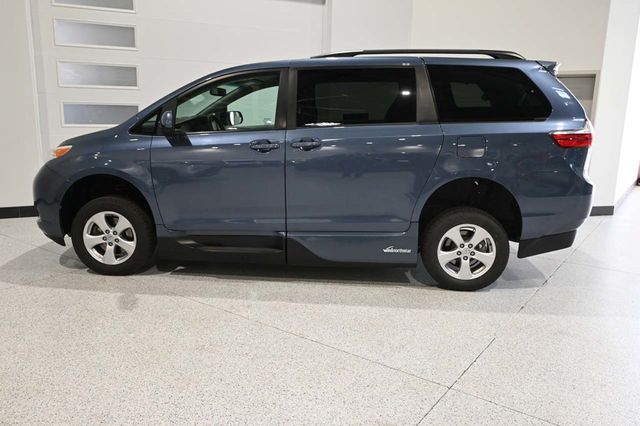 2016 Toyota Sienna 5dr 7-Passenger Van LE FWD Mobility - 23020014 - 7