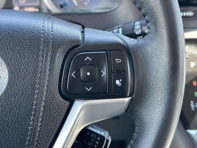 2016 Toyota Sienna 5dr 7-Passenger Van XLE AWD - 23027356 - 26
