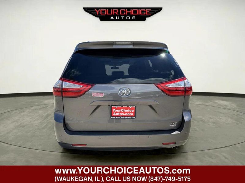 2016 Toyota Sienna 5dr 7-Passenger Van XLE AWD - 23027356 - 3