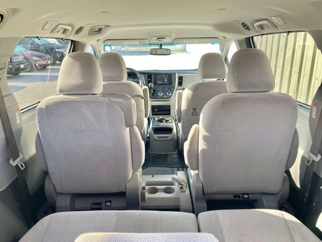 2016 Toyota Sienna 5dr 8-Passenger Van LE FWD - 22981380 - 14