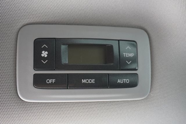2016 Toyota Sienna 5dr 8-Passenger Van SE FWD - 23039771 - 15