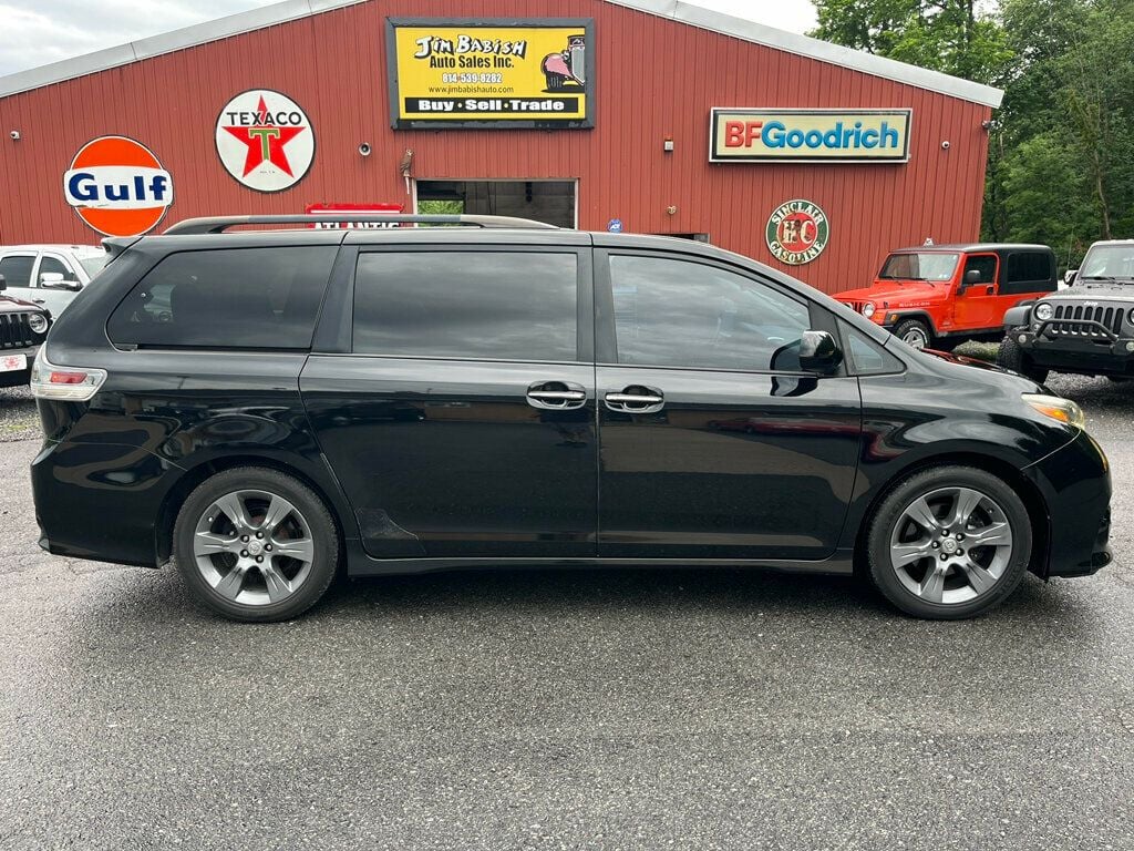 2016 Toyota Sienna 5dr 8-Passenger Van SE FWD - 23035674 - 1