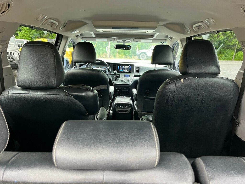 2016 Toyota Sienna 5dr 8-Passenger Van SE FWD - 23035674 - 23