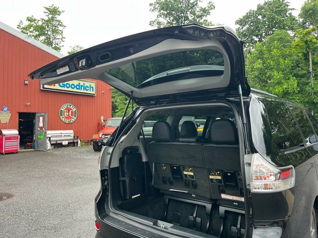 2016 Toyota Sienna 5dr 8-Passenger Van SE FWD - 23035674 - 25