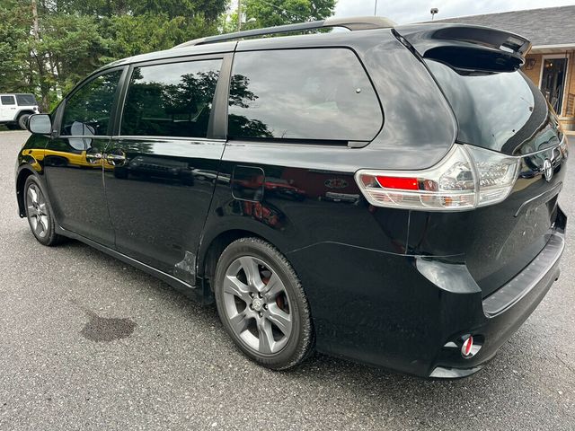 2016 Toyota Sienna 5dr 8-Passenger Van SE FWD - 23035674 - 4