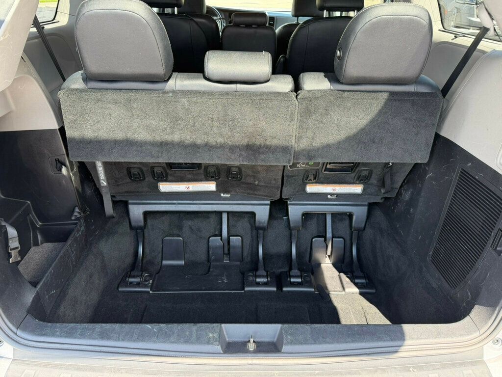 2016 Toyota Sienna 5dr 8-Passenger Van SE FWD - 23037127 - 49