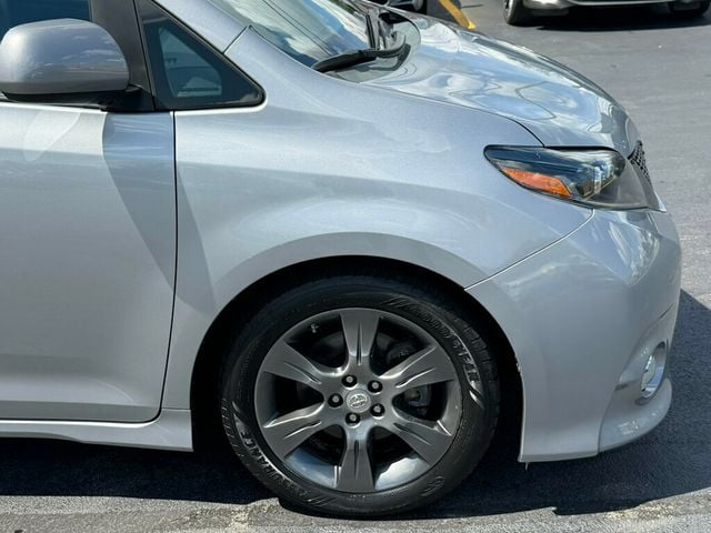2016 Toyota Sienna 5dr 8-Passenger Van SE FWD - 23037127 - 54