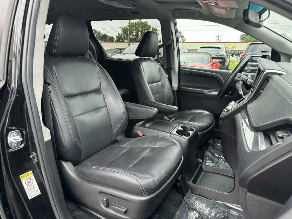 2016 Toyota Sienna 5dr 8-Passenger Van SE FWD - 23067661 - 13
