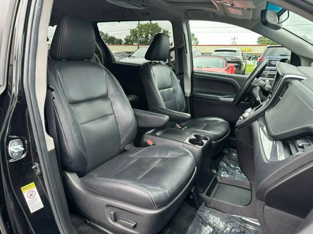 2016 Toyota Sienna 5dr 8-Passenger Van SE FWD - 23067661 - 13