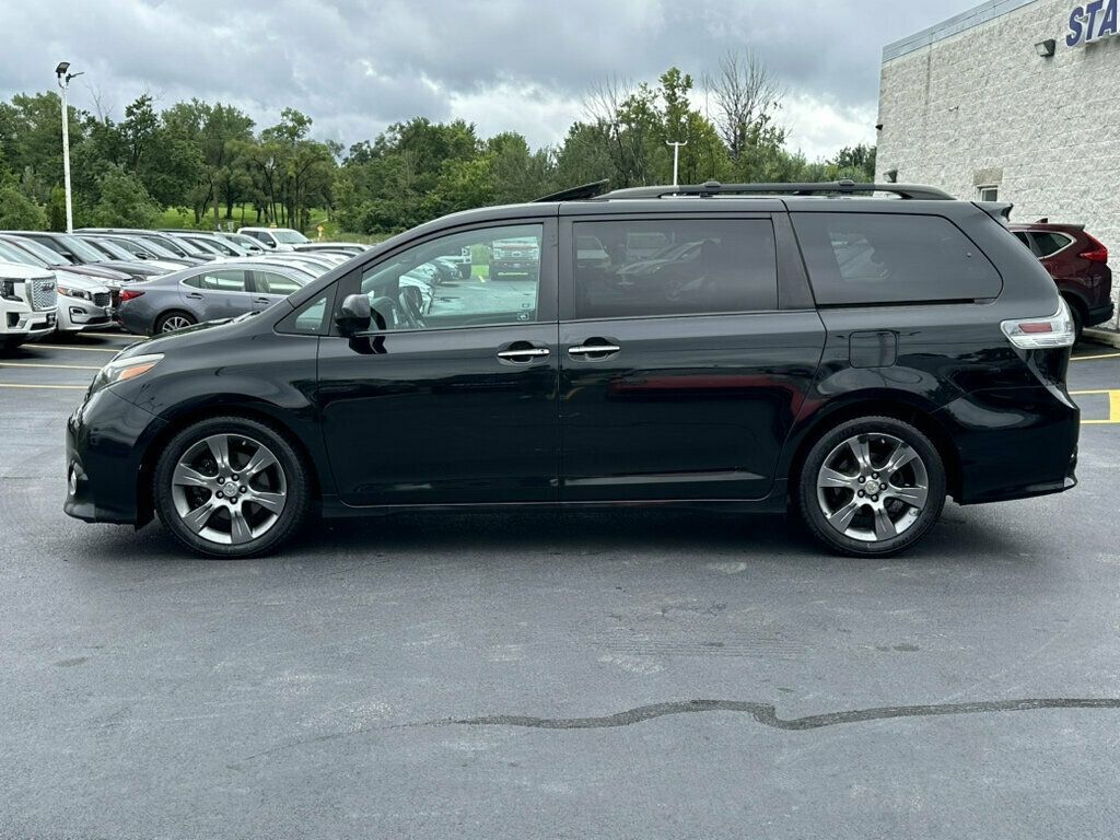 2016 Toyota Sienna 5dr 8-Passenger Van SE FWD - 23067661 - 15