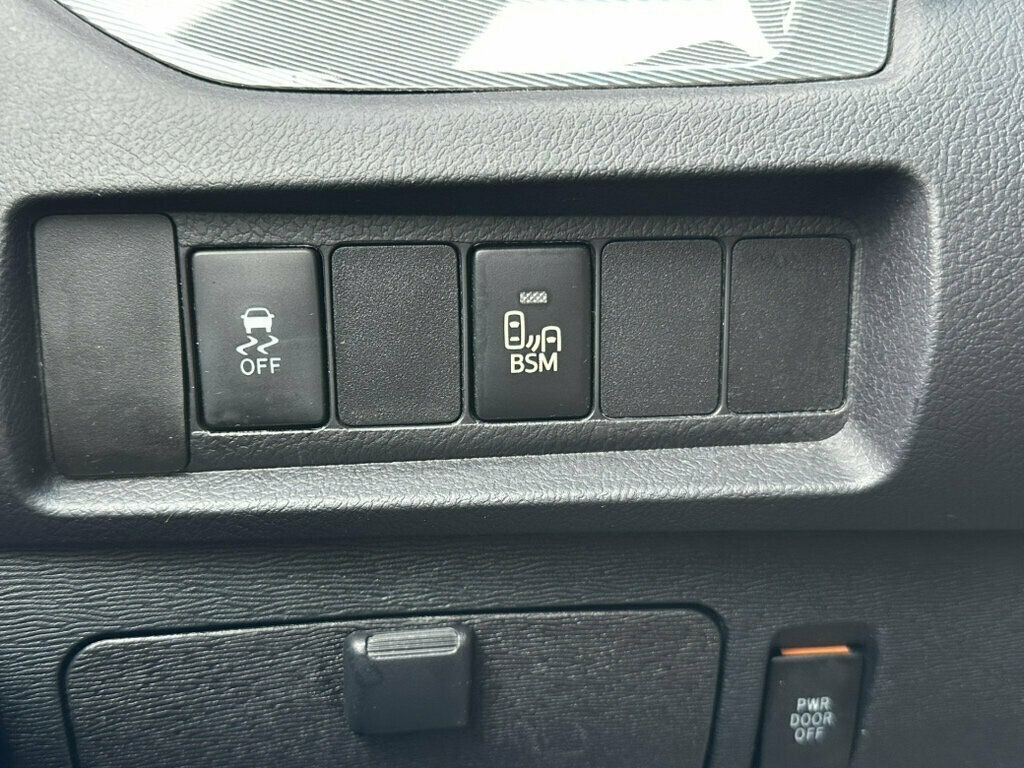 2016 Toyota Sienna 5dr 8-Passenger Van SE FWD - 23067661 - 39