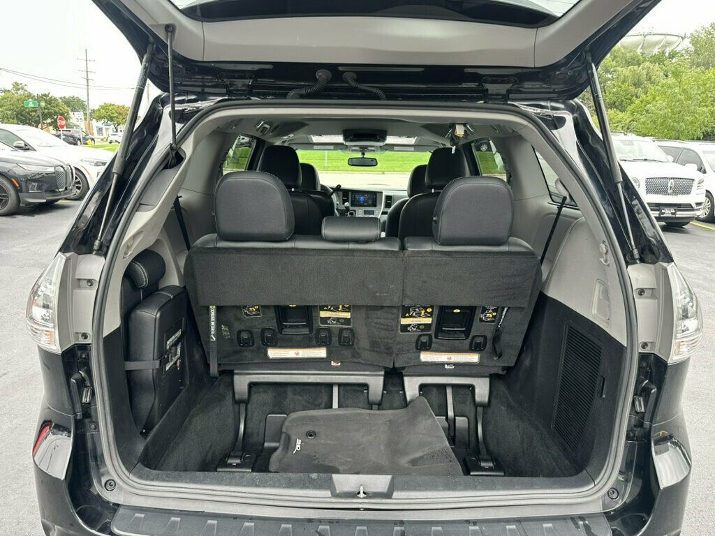 2016 Toyota Sienna 5dr 8-Passenger Van SE FWD - 23067661 - 43