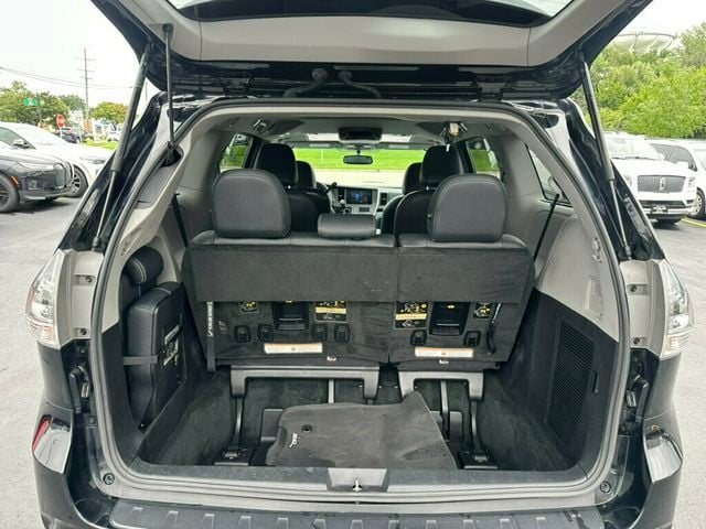 2016 Toyota Sienna 5dr 8-Passenger Van SE FWD - 23067661 - 43