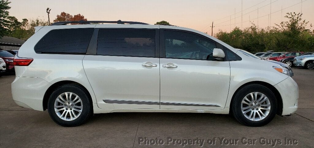 2016 Toyota Sienna 5dr 8-Passenger Van XLE , DVD , SUNROOF - 22680672 - 8