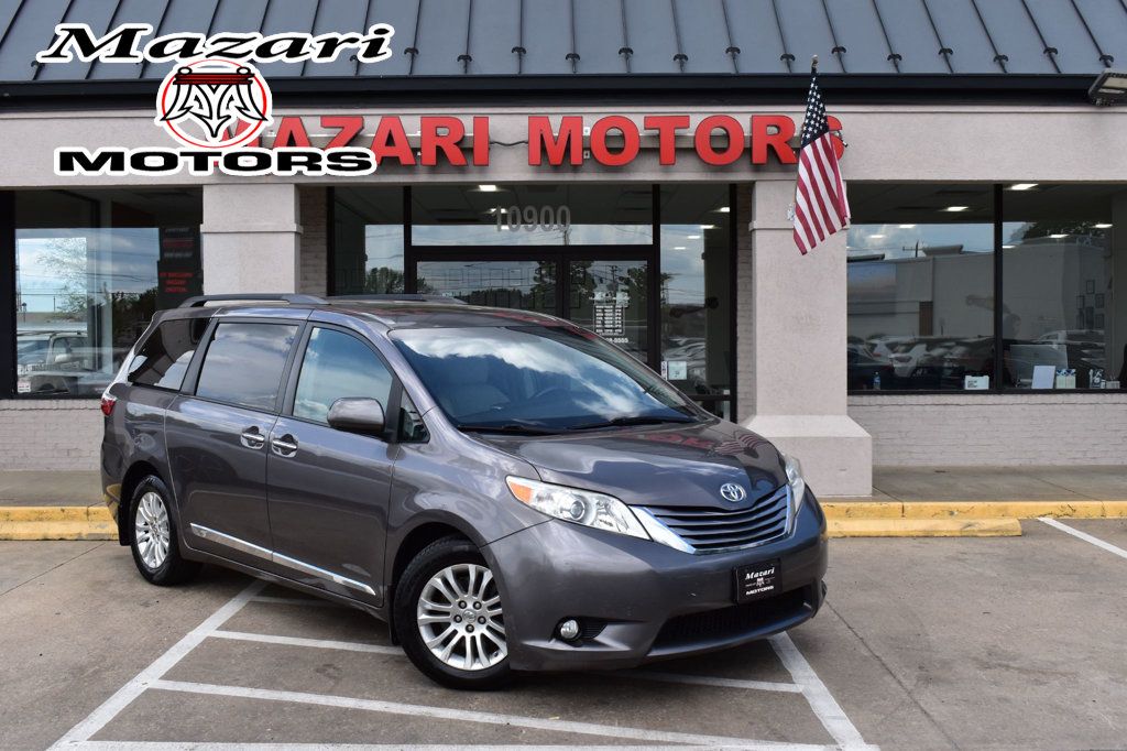 2016 Toyota Sienna 5dr 8-Passenger Van XLE FWD - 23015806 | Video 1