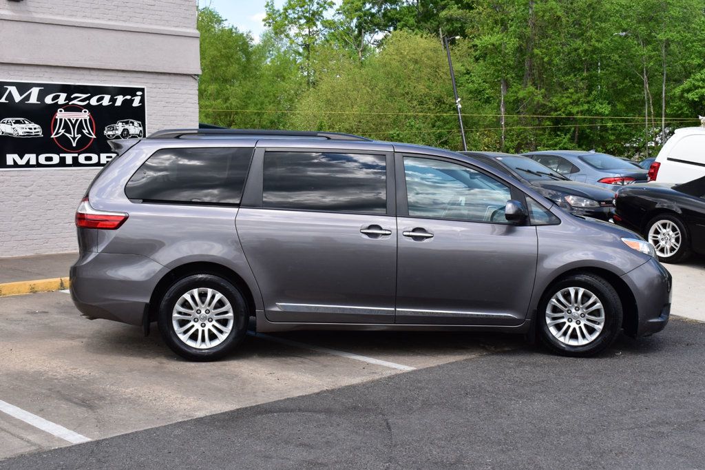 2016 Toyota Sienna 5dr 8-Passenger Van XLE FWD - 23015806 - 3