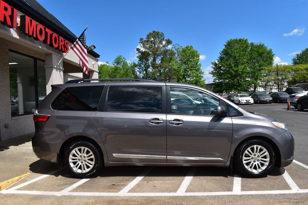 2016 Toyota Sienna 5dr 8-Passenger Van XLE FWD - 23015806 - 5