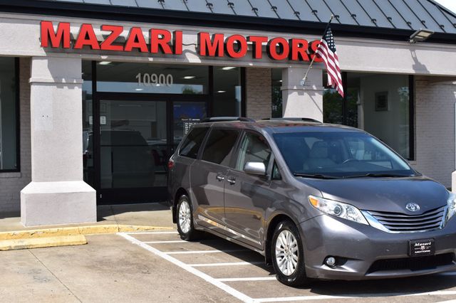 2016 Toyota Sienna 5dr 8-Passenger Van XLE FWD - 23015806 - 8