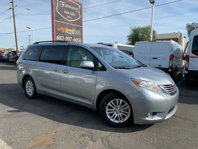 2016 Toyota Sienna 5dr 8-Passenger Van XLE Premium FWD - 22686939 - 1