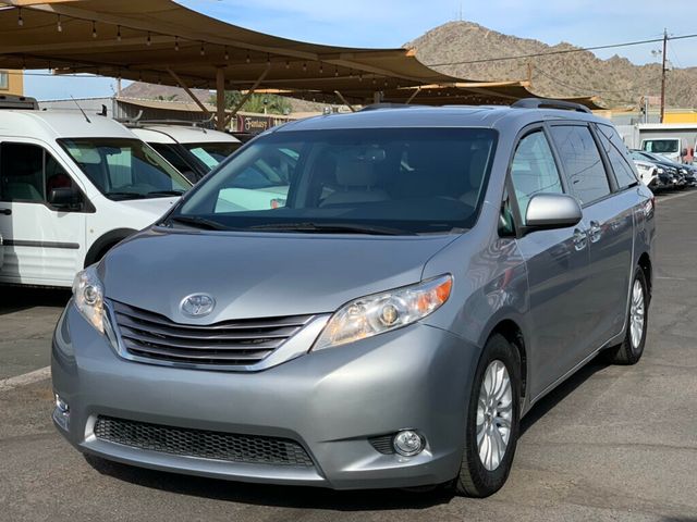 2016 Toyota Sienna 5dr 8-Passenger Van XLE Premium FWD - 22686939 - 3