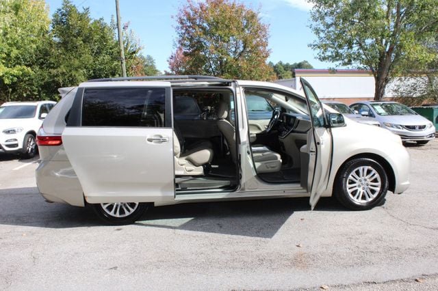 2016 Toyota Sienna