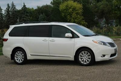 2016 Toyota Sienna