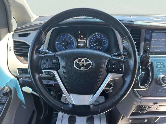 2016 Toyota Sienna Limited 7 Passenger 4dr Mini Van - 23012863 - 27