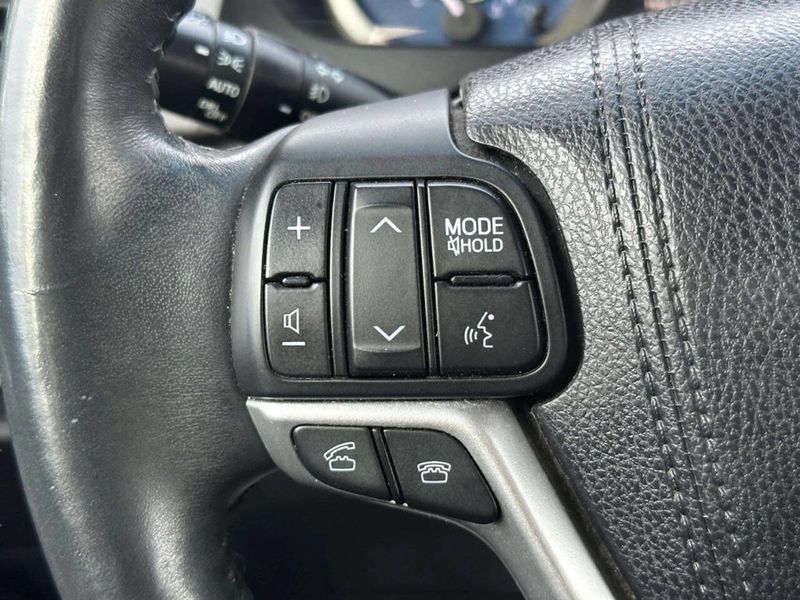 2016 Toyota Sienna Limited 7 Passenger AWD 4dr Mini Van - 23023833 - 25