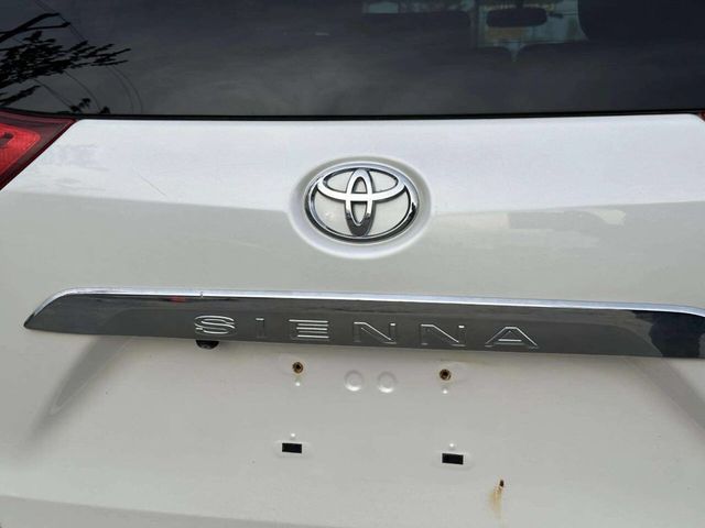 2016 Toyota Sienna Limited 7 Passenger AWD 4dr Mini Van - 23023833 - 37