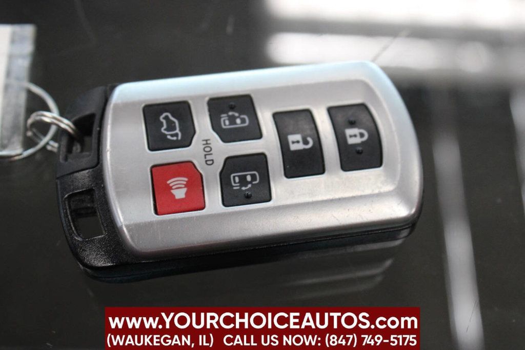 2016 Toyota Sienna Limited Premium 7 Passenger AWD 4dr Mini Van - 22917087 - 31