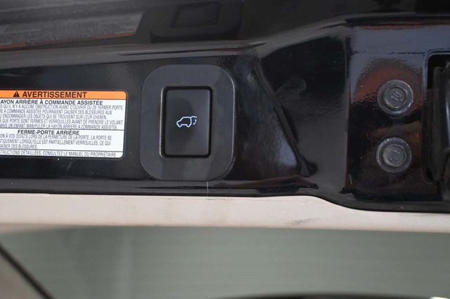 2016 Toyota Sienna Limited Premium Mobility Handicap Van - 23044767 - 25